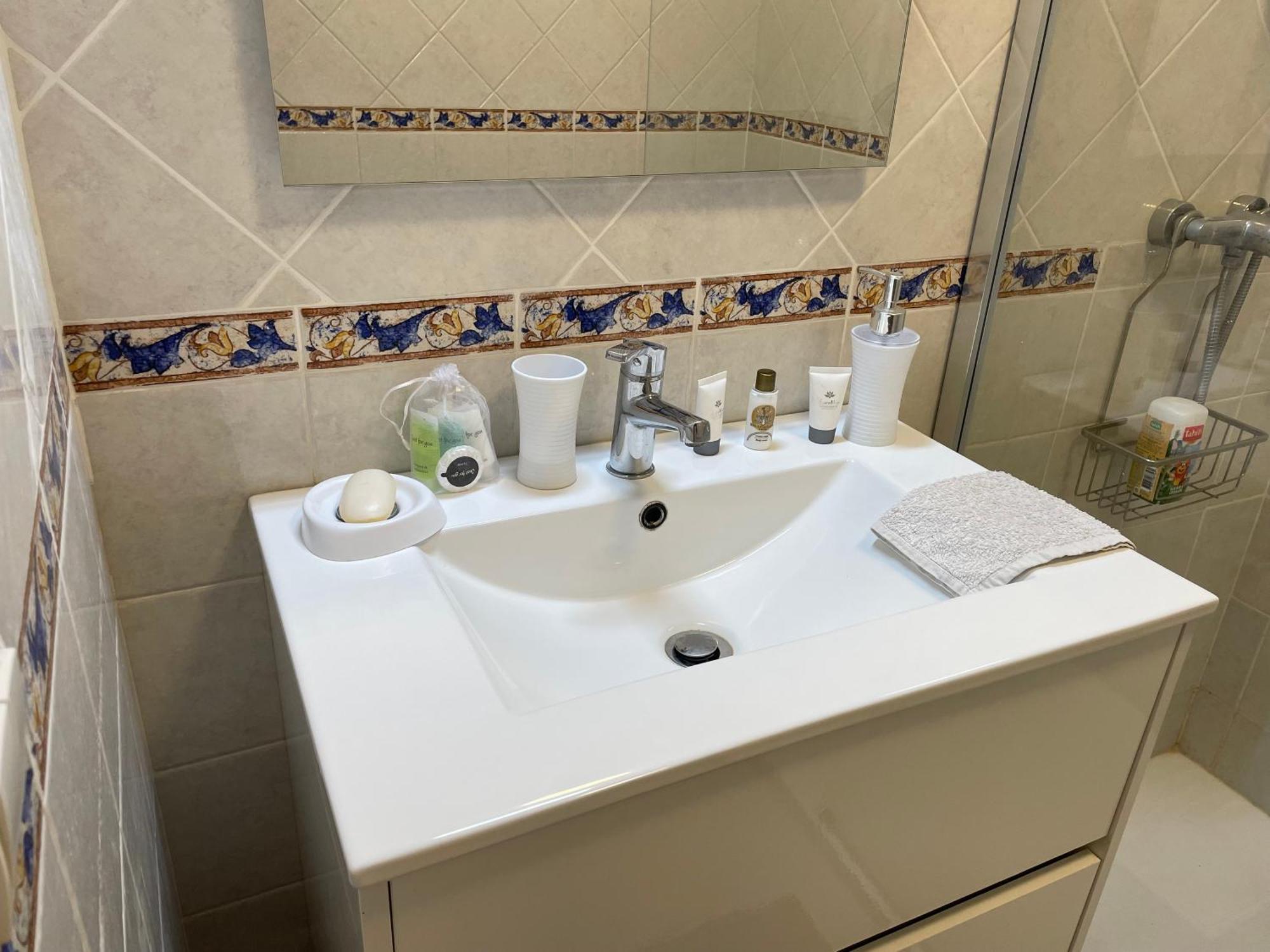 2 Pieces Saint Raphael Renove, Classe 4 Etoiles, 100 M Plages, Piscine, Tennis, Parc, Terrasse, Jardin Privatif 외부 사진