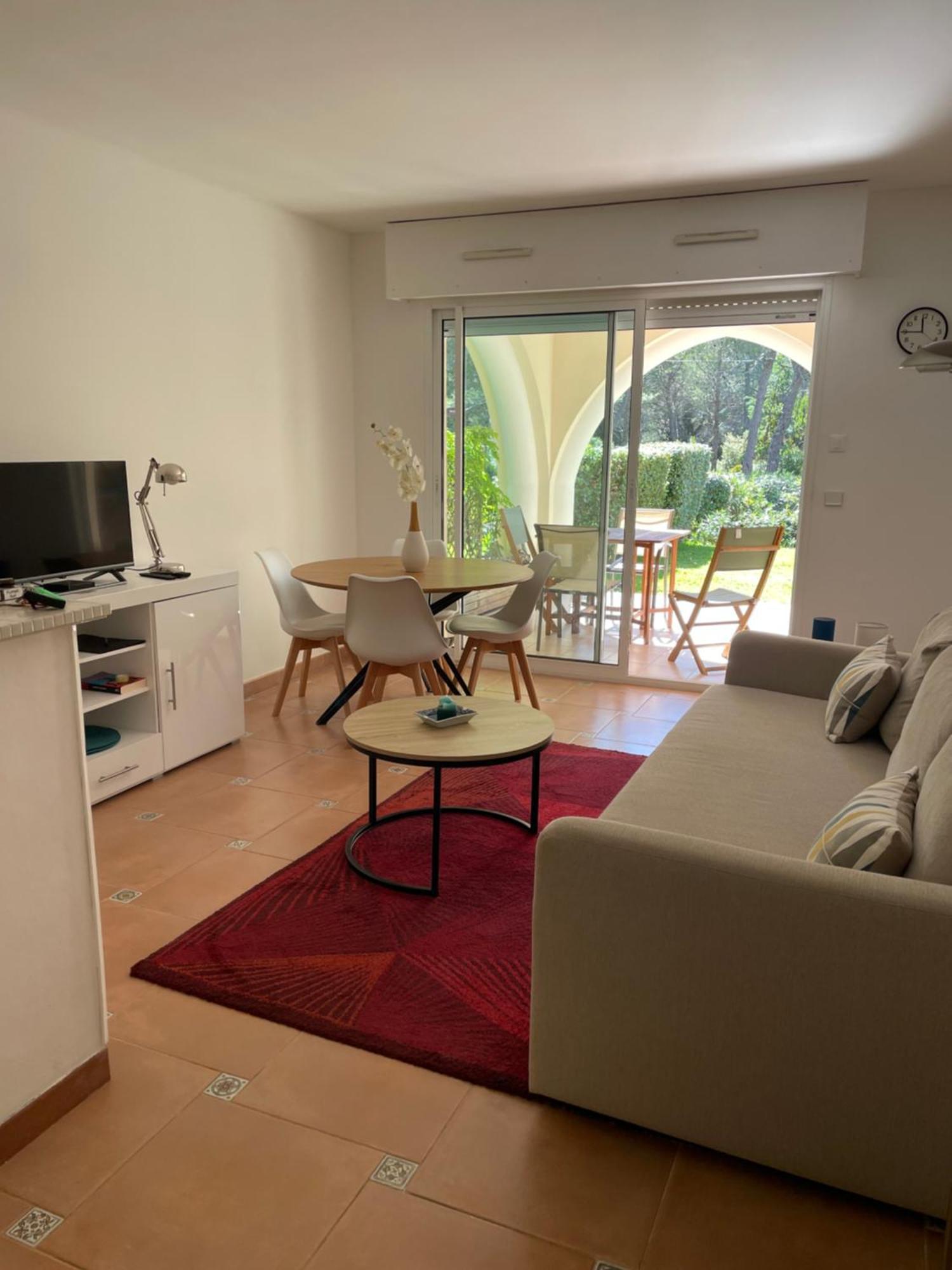 2 Pieces Saint Raphael Renove, Classe 4 Etoiles, 100 M Plages, Piscine, Tennis, Parc, Terrasse, Jardin Privatif 외부 사진